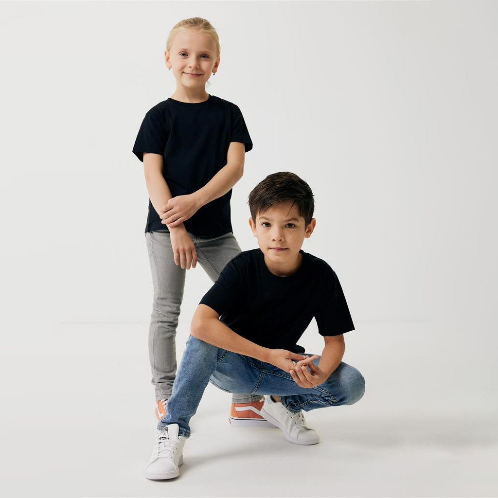 t-shirts-personnalisés-pour-enfants-cadeaux-d-entreprise